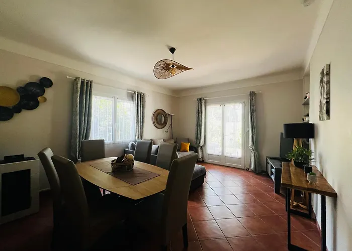 Holiday home Maison, Parking, 50m De La - Fr-1-309-322